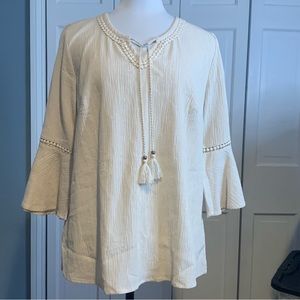 D &CO ( Denim & Company)  long sleeve Tunic bell sleeves blouse Size: M